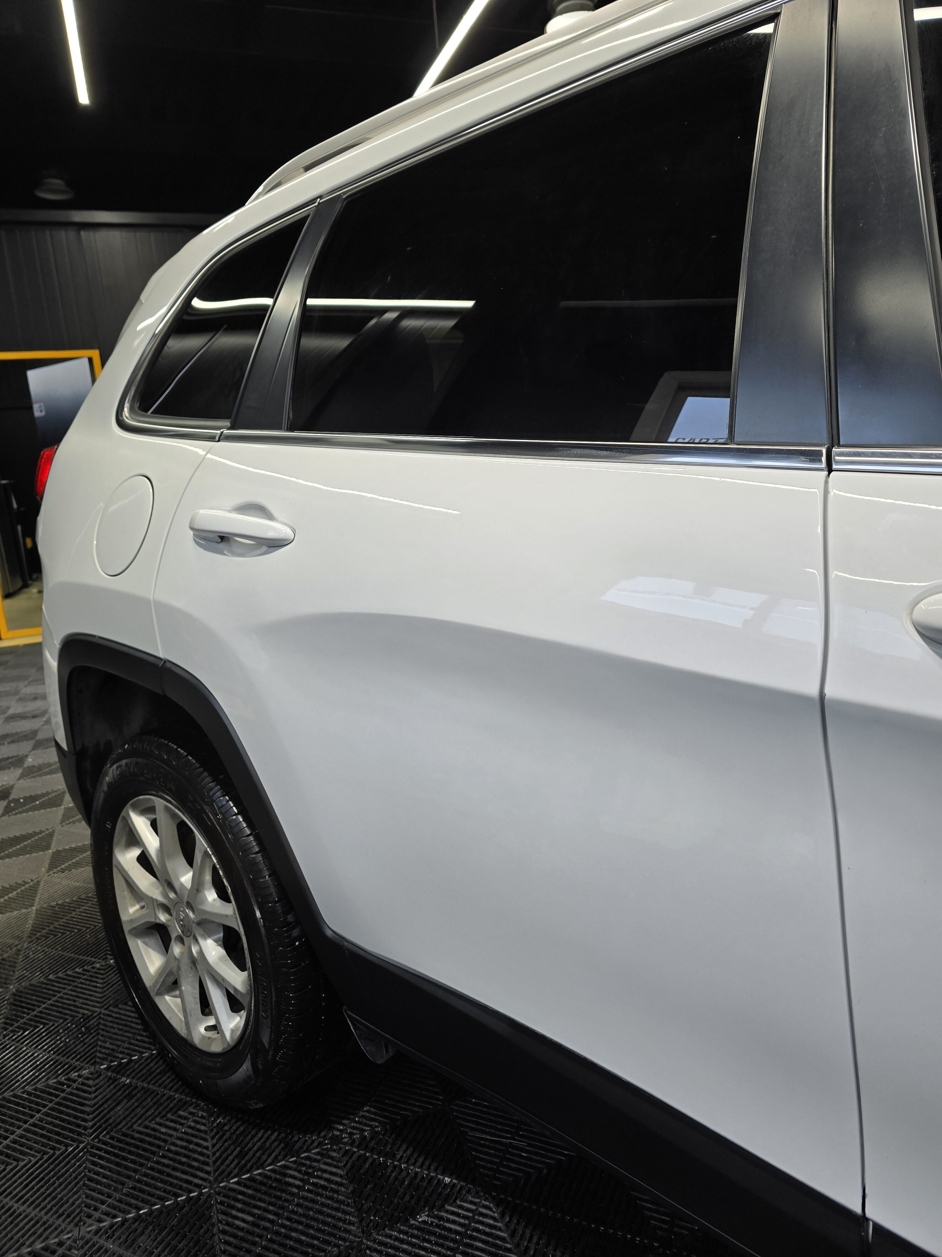 운정카센터 지프 체로키 교환 없이 도어 복원 해주는곳</a>