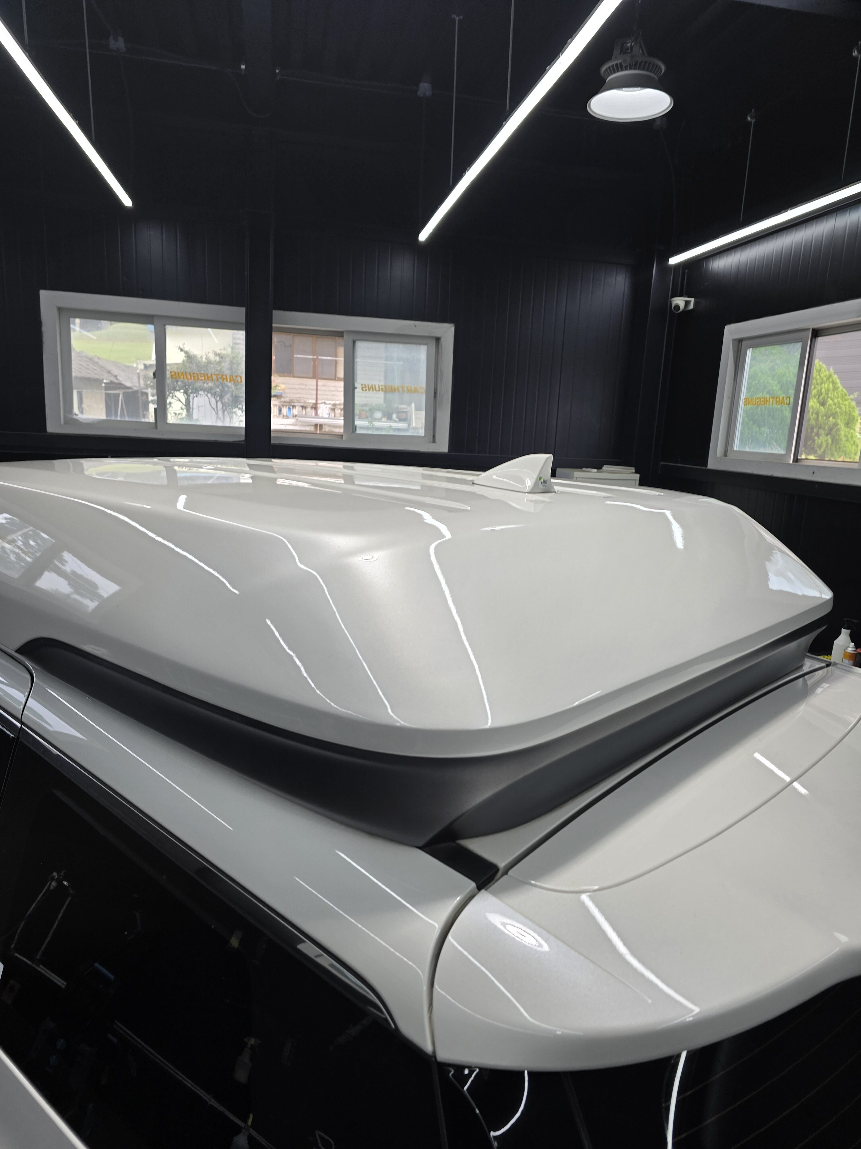 카니발리무진외형복원 구리 고객님의 루프 손상 복원 과정, 완벽한 결과로 증명된 기술력 62대째 작업!</a>