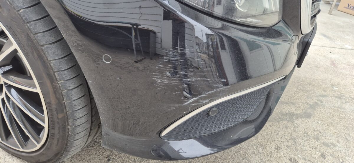 일산유리막코팅 벤츠 E300 사고 복원부터 렌트카 지원까지 완벽 서비스</a>