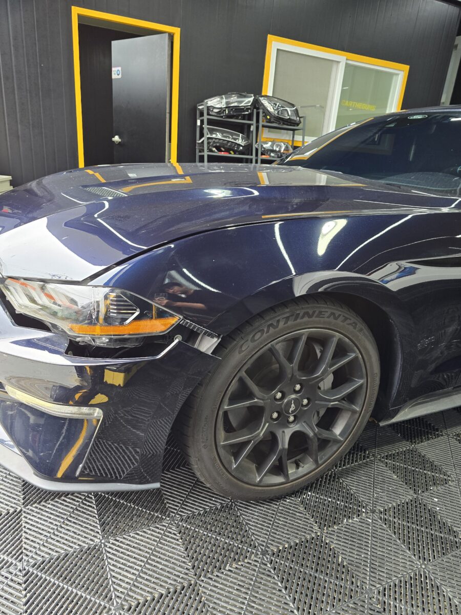 일산수입차정비 포드 머스탱 전면부 손상 복구 중고 부품으로 새것 같은 결과</a>