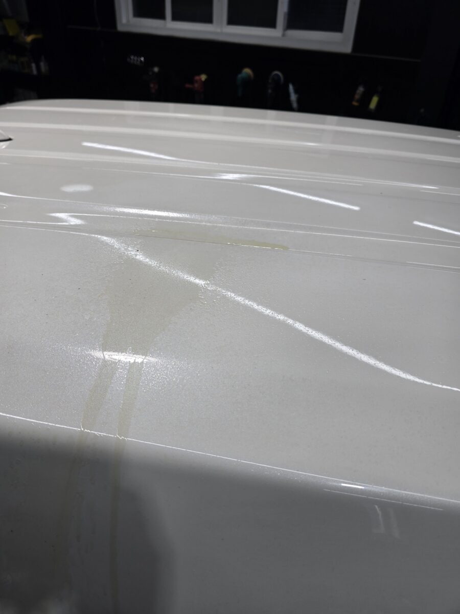 카니발하이루프복원 건물 외벽 방수액 오염 사고 보험 처리부터 완벽 수리까지</a>