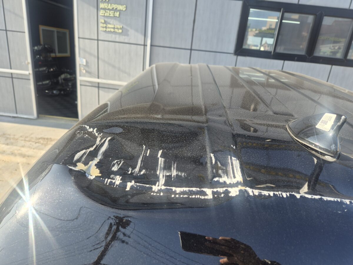 카니발 하이리무진 루프 찌그러짐, 교체 말고 수리로 해결하는 방법</a>